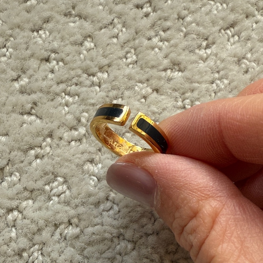 Chic Gold and Black Women's Ring